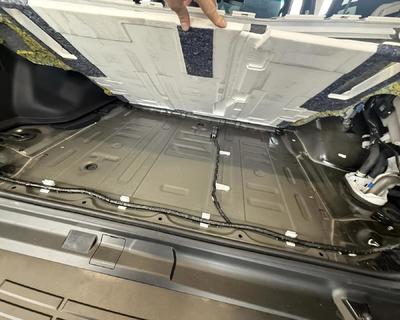 Шумоизоляция автомобиля в Москве - автоцентр Блискар